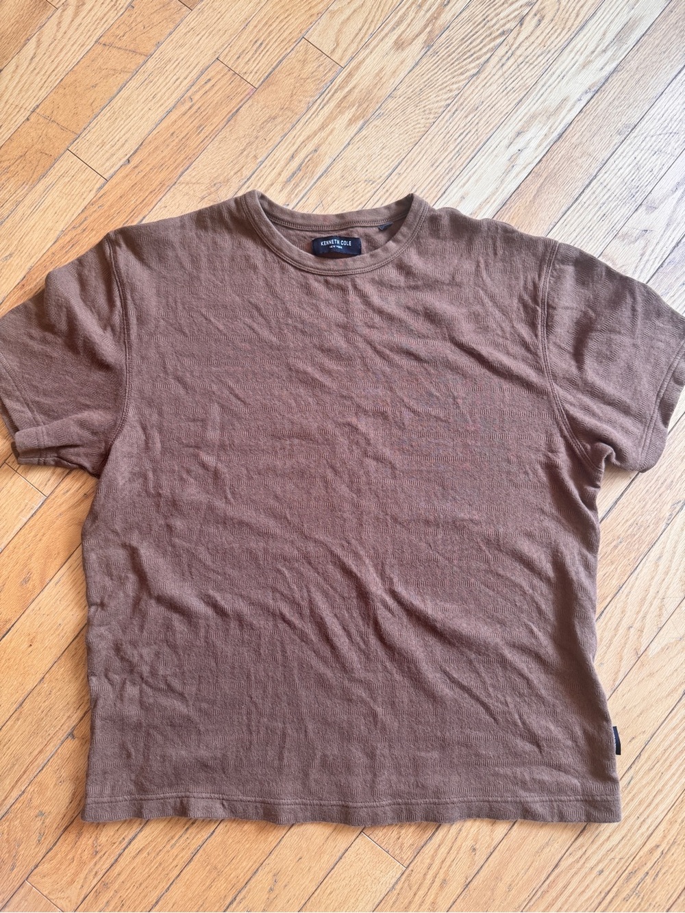 Kenneth Cole 100% cotton textured crewneck